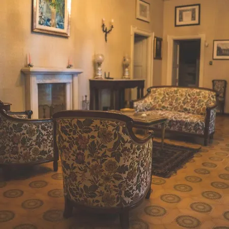 Aurora House فيلة