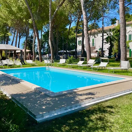 Aurora House Villa *