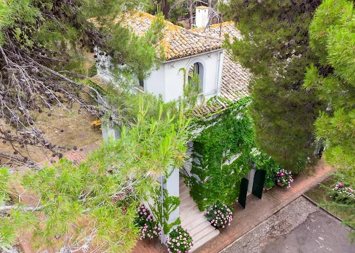 Villa Aurora House *