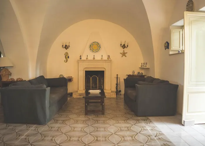 Villa Aurora House *